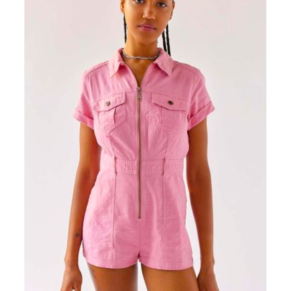 Urban Outfitters BDG Axel Linen Coverall Barbie Pink 
Romper size Small Petite